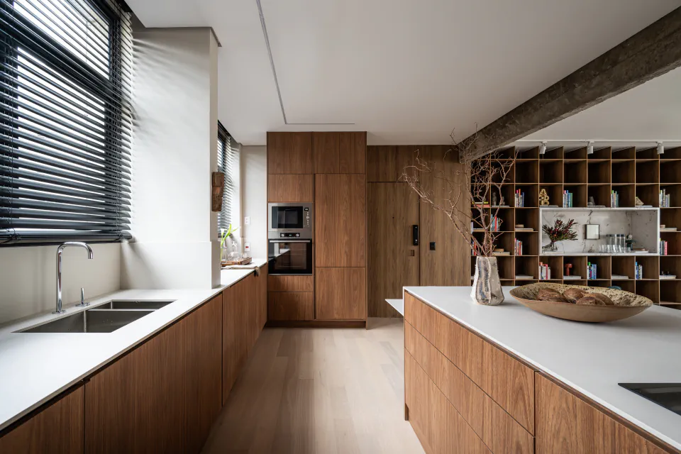 Residencial — cozinha, obra executada pela AMACna